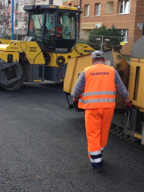 Na Moniuszki postępują roboty budowlane